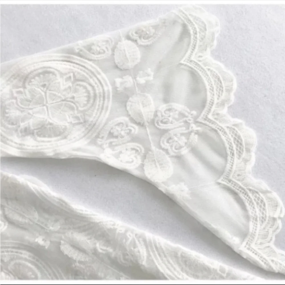 New! White Bohemian Scallop Embroidered Duster Kimono - Picture 9 of 10